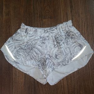 Lululemon hotty hot shorts